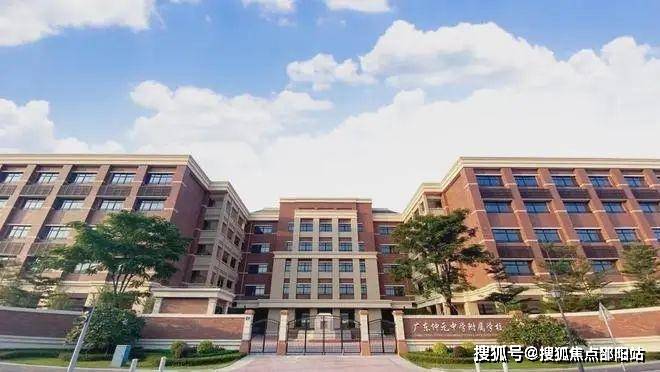 迎您@最新楼盘详情-售楼中心-在售户型-备案价@24小时（服务热线）新葡京娱乐场app南天名苑（营销中心)2025首页网站-南天名苑欢(图7)